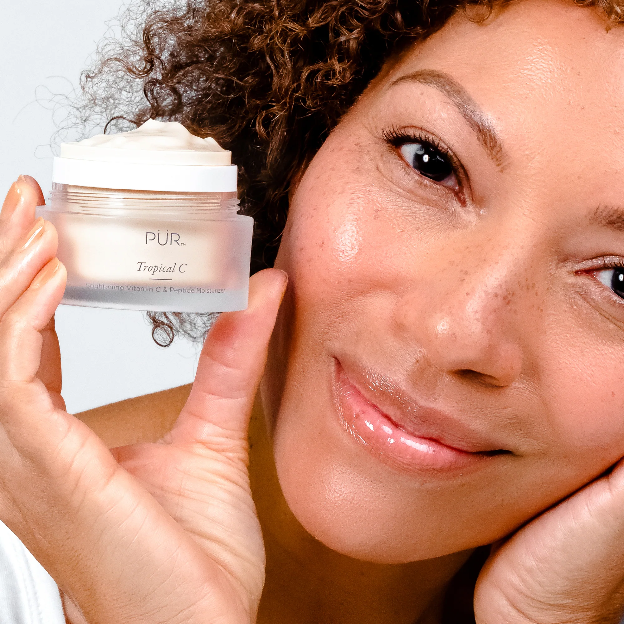 Tropical C Brightening Vitamin C & Peptide Moisturizer - Image 3